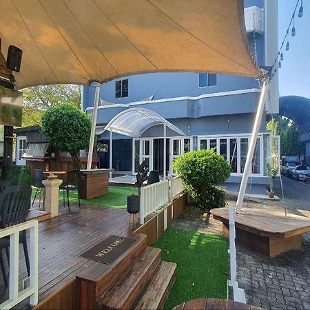 Nora Bukit Hotel Пхукет Экстерьер фото